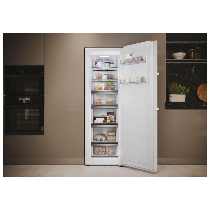 Haier H4F272WEH1 INSTASWITCH Congelatore Verticale 272 L 177 cm Classe E 37 dB Total No Frost Libera Installazione colore Bianco
