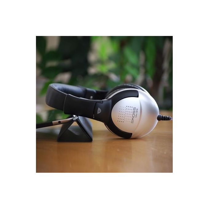 Koss 183773 UR29 Cuffie Circumaurali Cablate Frequenza 18 20000 Hz Impedenza 100 Ohm Sensibilita' 101 dB colore Nero Argento