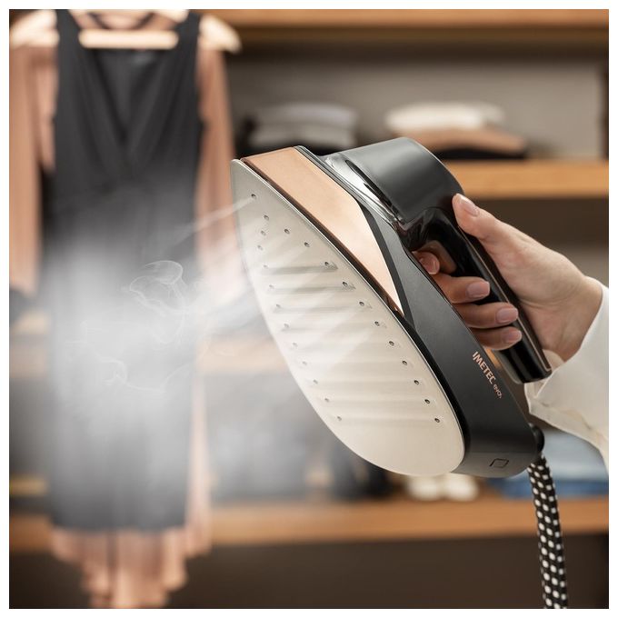 Imetec 9034 Evos Ferro da Stiro con Caldaia Tecnologia Flash Steam Pressione 7 bar Colpo di Vapore 500 g-min 2400 W Piastra Infinity Glide colore Nero e Rose Gold