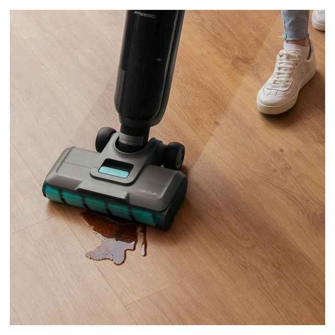Cecotec 05852 FreeGo WashandVacuum Spray Lavapavimenti Senza Filo 250 W 35 min autonomia 700 ml serbatoio colore Nero