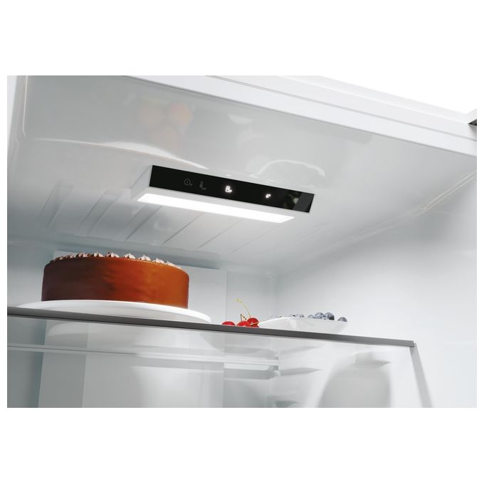 Candy CNCQ2T618EX Fresco Frigorifero Combinato 355 L 185 cm Classe E 38 dB No Frost Wi-Fi Touch colore Inox