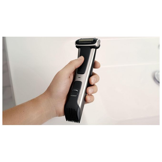Philips BG7025-15 Bodygroom 7000 Depilatore Corpo da Uomo Wet and Dry Testina 4D Autonomia 80 min Nero