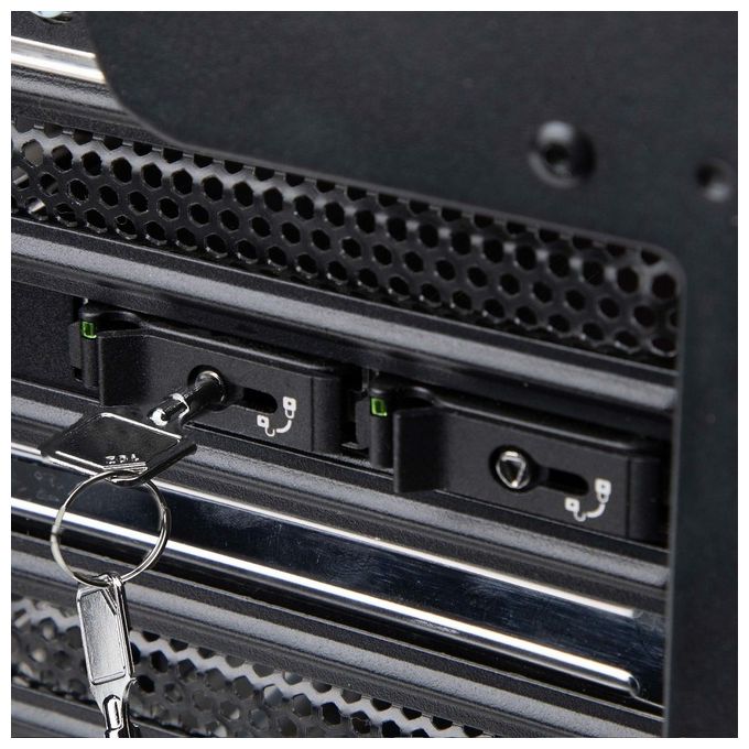StarTech TR-M2-REMOVABLE-PCIE Vassoio per unita' SSD M.2 NVMe Supporto aggiuntivo Hot Swap con Chiusura a Chiave 2230 2242 2260 2280 colore Nero Argento