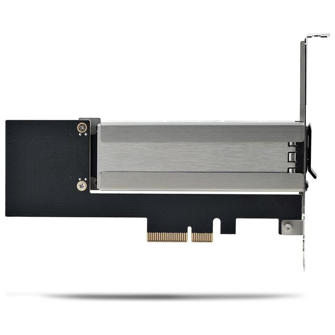 StarTech M2-REMOVABLE-PCIE-N1 Mobile Rack per SSD M.2 NVMe a PCIe x4 Installazione Senza Attrezzi Hot Swap Blocco con 2 Chiavi Incluse colore Argento e Nero