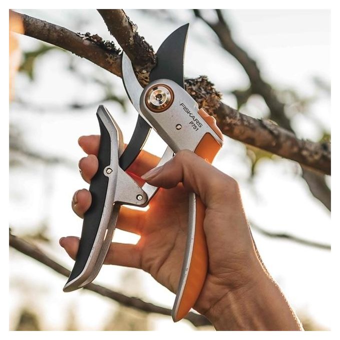 Fiskars Cesoie da Potatura Bypass Plus P751