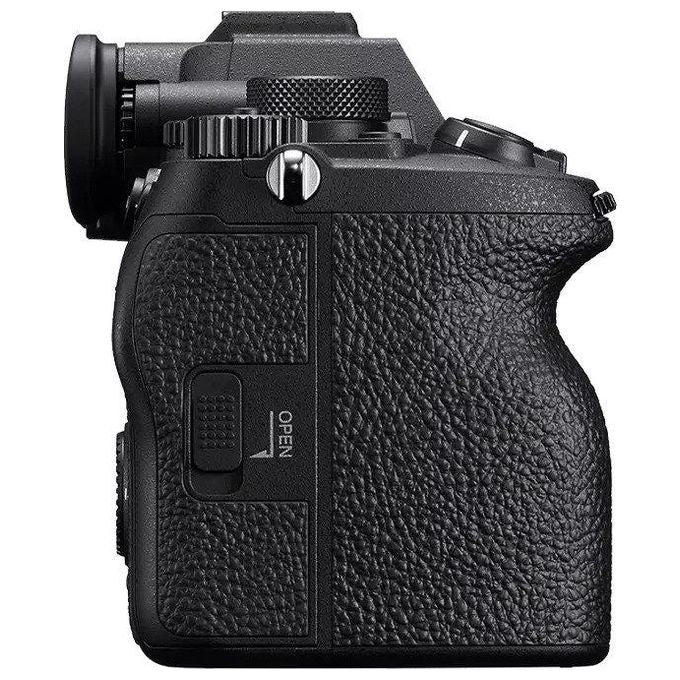 Sony ILCE7M4B.CEC Alpha 7 IV Fotocamera Mirrorless Full Frame 33 MP Autofocus in Tempo Reale 4K 60p Schermo Touch Orientabile Stabilizzazione a 5 Assi colore Nero