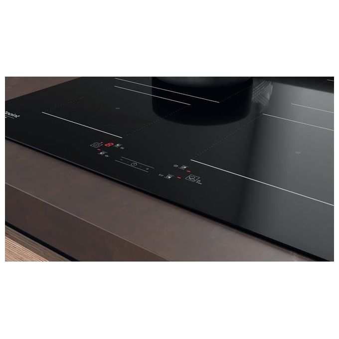 Hotpoint HQ 2260S NE Piano cottura a induzione 59 cm 4 zone Touch Control Boost 7200 W colore Nero