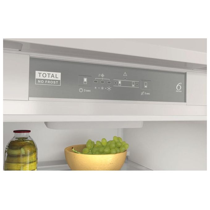 Whirlpool WHR18TD Frigorifero Combinato da Incasso 250 L 177 cm Classe D 32 dB Total No Frost colore Bianco