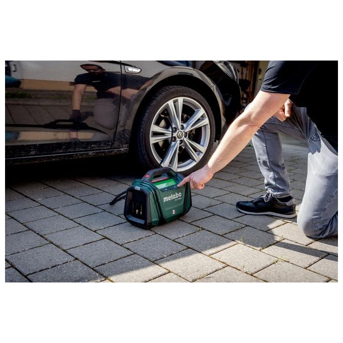 Metabo 600794850 AK 18 MULTI Compressore ad Aria 16 l-min 11 bar Batteria 18 V con Display Retroilluminato e Manometro Integrato colore Nero Verde