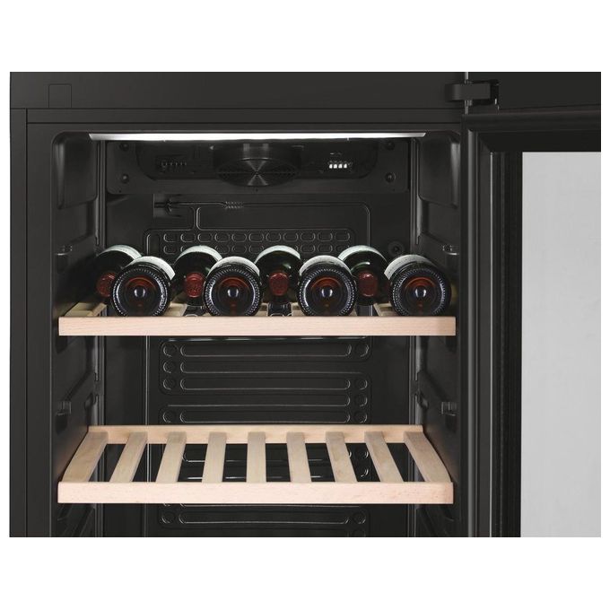 Haier HWS188GAE Cantinetta Vino 188 Bottiglie 385 L 185 cm Classe G 38 dB Zona Unica Ripiani Legno Vetro Anti UV colore Nero