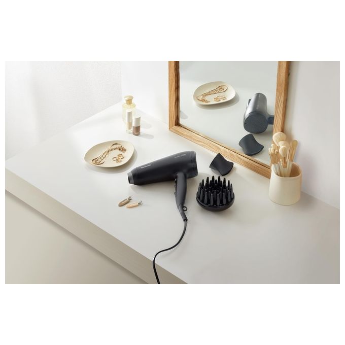 Panasonic EH-NE87-K825 Ionity Asciugacapelli 2300W Ionico 2 Velocita' 3 Temperature Concentratore Diffusore colore Nero