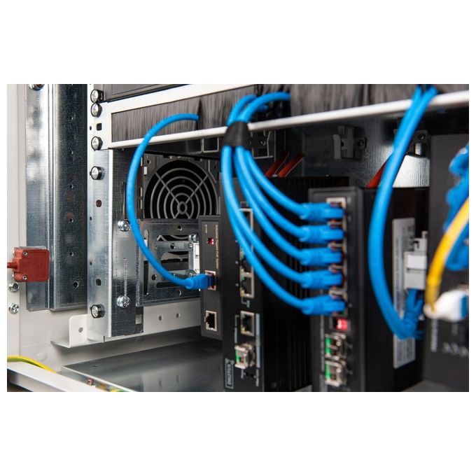 DIGITUS DN-19-DIN-4U Supporto per guida DIN 4U regolabile in profondita' e altezza con guida DIN inclusa colore Argento