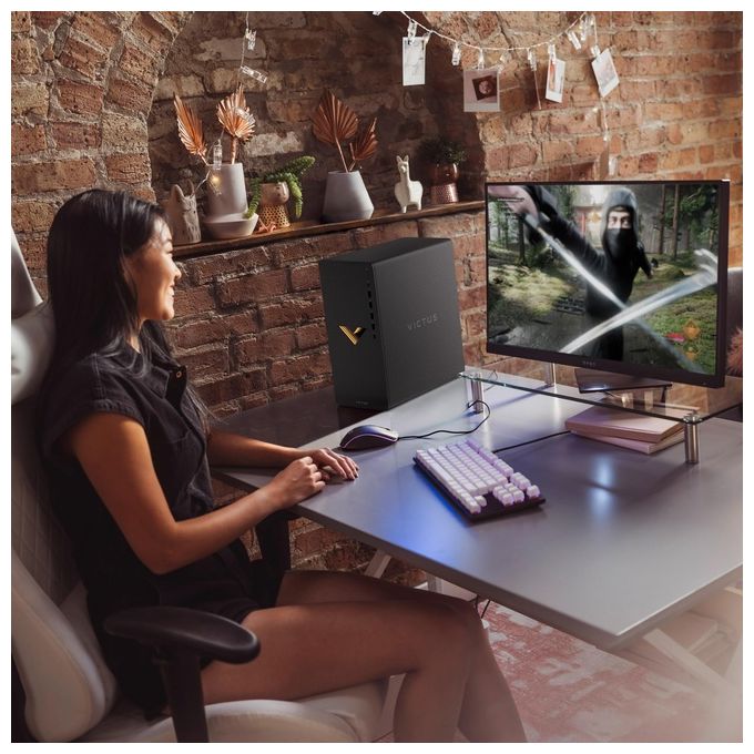 HP A74VJEA Victus by HP 15L PC Desktop Intel Core i7-14700F 32 GB DDR4-SDRAM 512 GB SSD NVIDIA GeForce RTX 4060 Ti Windows 11 Home colore Nero