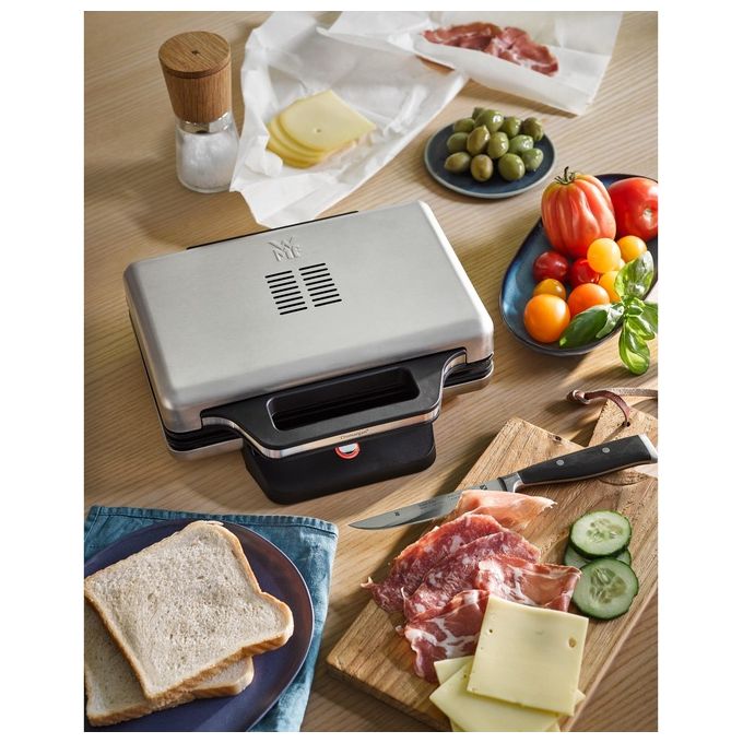 WMF 415150011 Lono Sandwich Toaster 800 W Capacita' 2 Toast Rivestimento Antiaderente Colore Argento