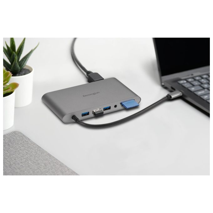 Kensington K33853WW UH1440P Docking Station Universale USB-C 10-in-1 Plug and Play 3 porte USB-A HDMI DisplayPort VGA Ethernet Gigabit Micro SD SD Audio 3.5 mm Alimentazione Pass-Through 85 W colore Nero