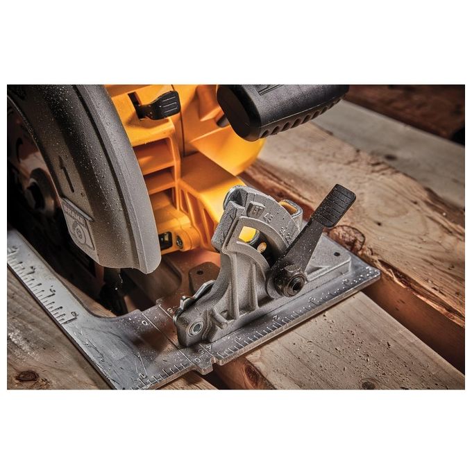 DEWALT DCS573NT-XJ Sega Circolare a Batteria 18V Brushless Diametro Lama 190 mm Profondita' di Taglio 67 mm Inclinazione 57° Luce LED Freno Elettronico colore Giallo-Nero