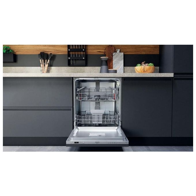 Hotpoint HIC 3C34 Lavastoviglie da Incasso 14 coperti Classe D 44 dB Inverter AquaStop (82x60x55 cm) colore Bianco