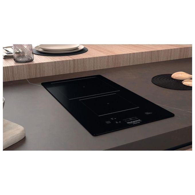 Hotpoint HQ 0930S NE Piano cottura a induzione 28 cm 2 zone 9+booster colore Nero