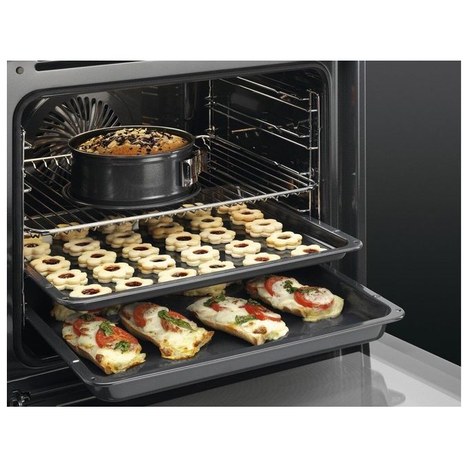 AEG BPK535060B Serie 6000 Forno da incasso Multifunzione 71 L Classe A+ Pulizia Pirolitica 9 Funzioni 45 Programmi Automatici (59.5x59.4x56.7 cm) colore Nero