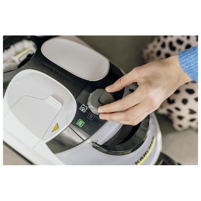 KÄRCHER 1.512-660.0 SC 5 EasyFix Pulitore a vapore cilindrico 2250 W serbatoio 1,5 L con attacco ferro da stiro colore Bianco e Nero