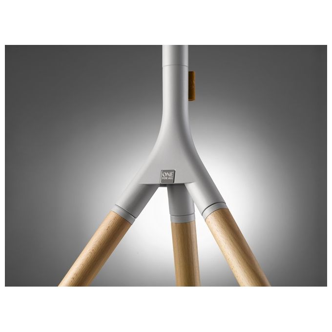 One For All WM7472 Supporto TV a Pavimento Universale 32'' - 65'' Vesa 200x100 - 400x400 Rotazione 360° Altezza Regolabile Gestione Cavi Colore Quercia Argento Grigio
