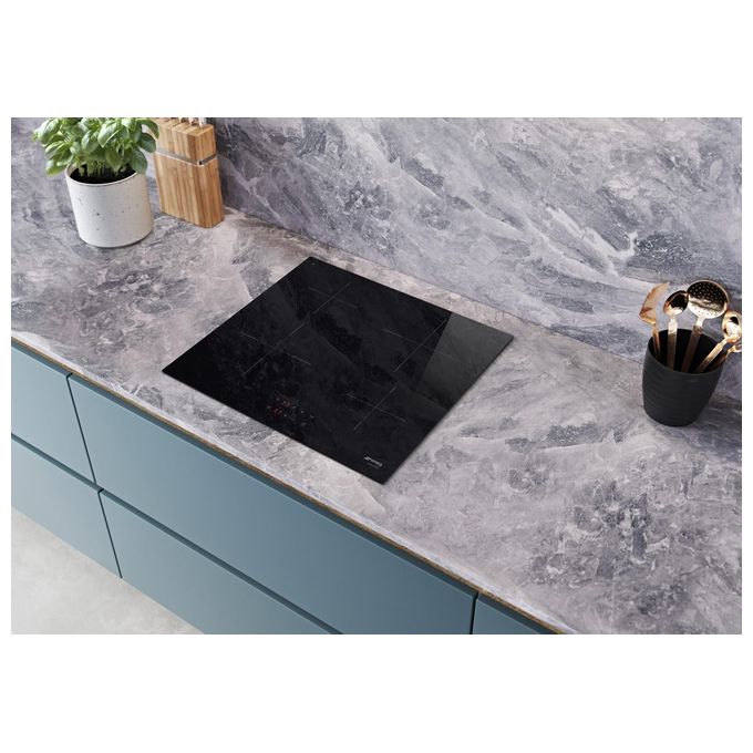 Smeg SI2641D Universale Piano cottura a Induzione 60 cm 4 Zone Touch Control 7200 W colore Nero