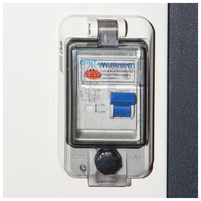 Link armadio alloggiamento 40 tablet con ruote multiprese incluse ventole di raffreddamento porta in acciaio traforata colore grigio nero