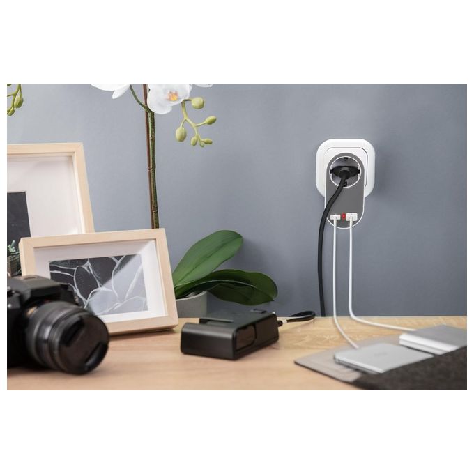 Digitus Presa a Muro Spina e Presa Schuko con 2 Prese Usb Tipo ''A'' Femmina