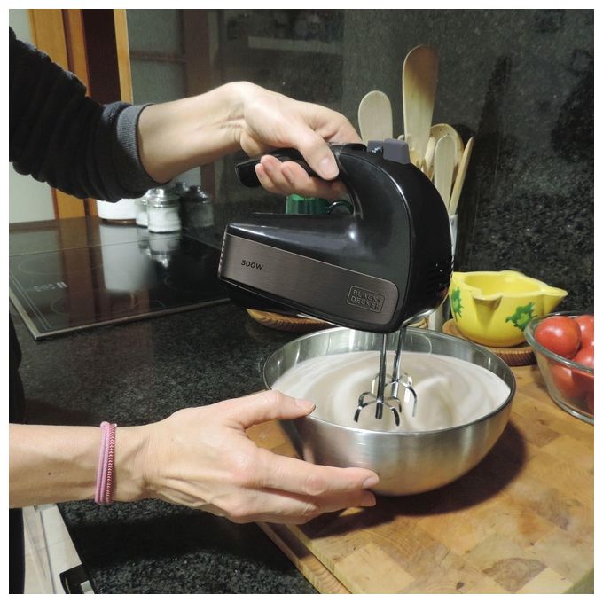 Black+Decker Sbattitore Elettrico a 5 Velocita' per Montare 500W Acciaio Inox-Plastica Nero