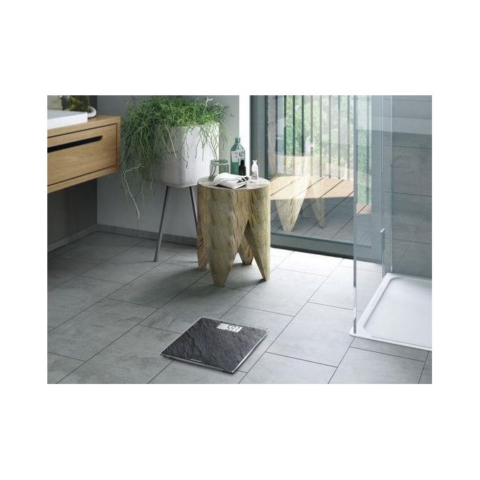 Soehnle Style Sense Compact 300 - Bilancia pesapersone digitale, portata 180 kg, precisione 100 g, display LCD, funzioni: accensione-spegnimento automatici, piedini antiscivolo, superficie vetro temperato, colore nero-argento