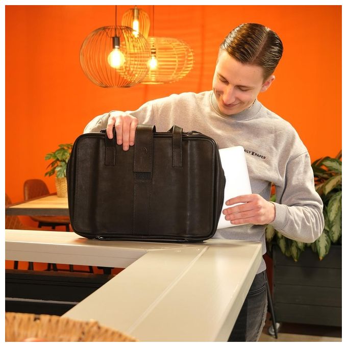 R-Go Tools RGOAVLAPBL Borsa per laptop R-Go Viva in pelle pieno fiore con supporto integrato ergonomico per laptop fino a 15.6'' colore Nero