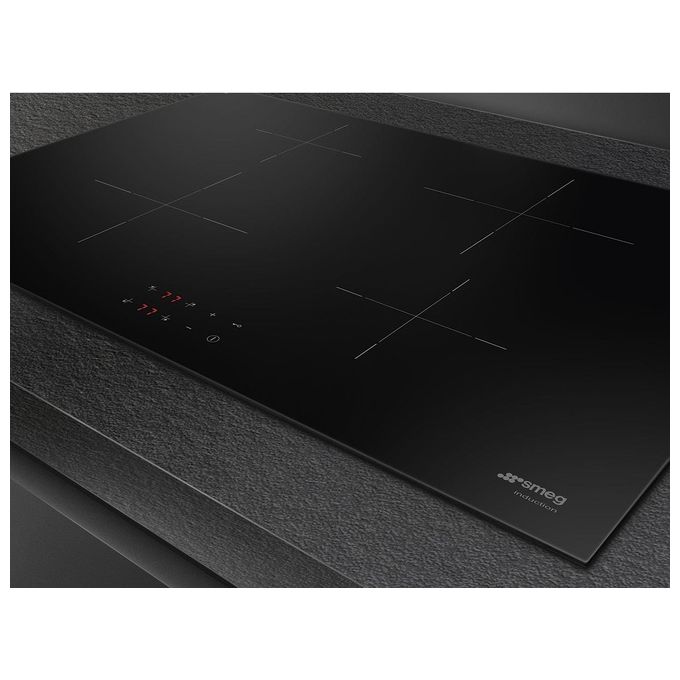 Smeg Piano cottura a Induzione in Vetroceramica Semifilo 4 Zone 75 cm Touch Control 9 livelli di potenza Nero