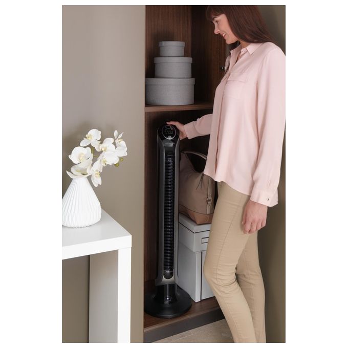 Rowenta VU6670 Eole Infinite Ventilatore a Torre con Oscillazione a 180 Gradi 3 Velocita' Timer 8h e Spegnimento Automatico in Nero