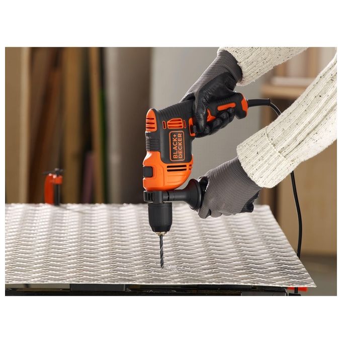 Black+Decker BEH710-QS Trapano a Percussione 710W