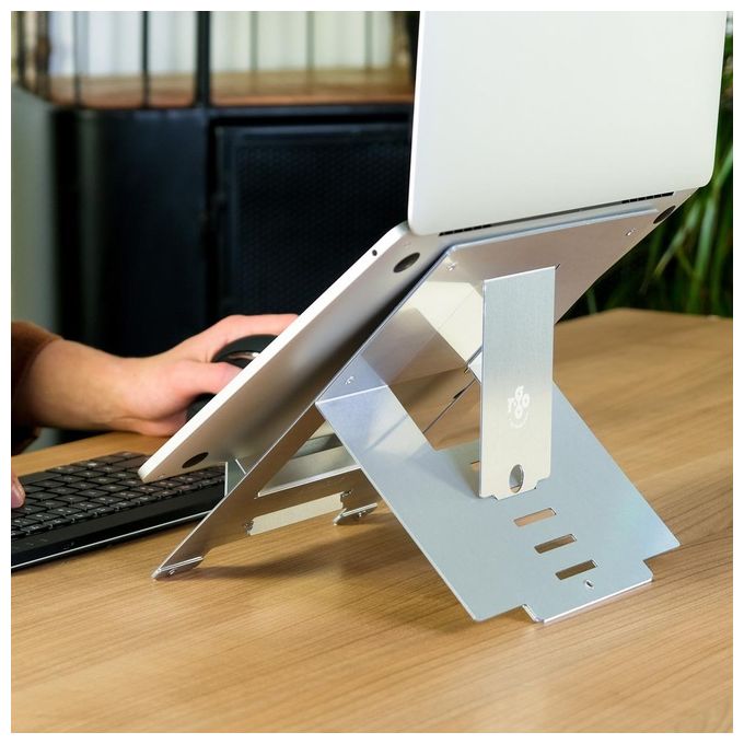 R Go Tools RGORISTSI R-Go Riser Supporto Portatile Regolabile in 5 Posizioni per Laptop e Tablet da 10 a 22 Pollici Angolo 30-57° Portata 5 Kg Materiale in Alluminio Hylite Pieghevole Ultrasottile colore Argento