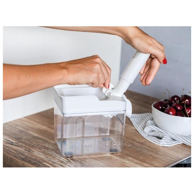 Leifheit 37211 Cherrymat 3.0 Snocciolatore per Ciliegie fino a 15 Kg-ora manico ergonomico lavastoviglie colore Bianco