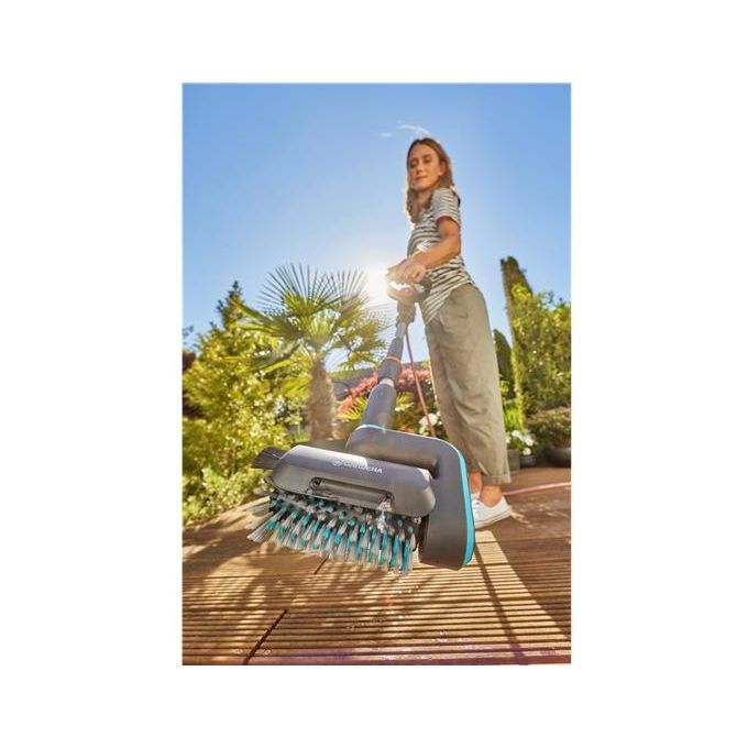 GARDENA 14848-20 Spazzola a Cilindro Universale per Superfici in Legno e WPC con Setole in Nylon di Lunghezza Variabile per AquaBrush 14841 14842 colore Grigio Blu