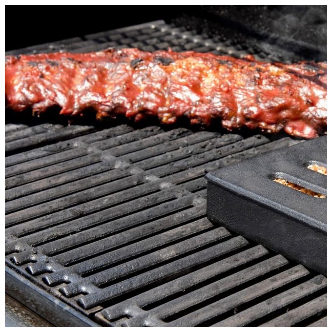 Char-Broil 140551 Box per Affumicare in Ghisa Ventilata per Barbecue 20x13x3.5 cm colore Nero