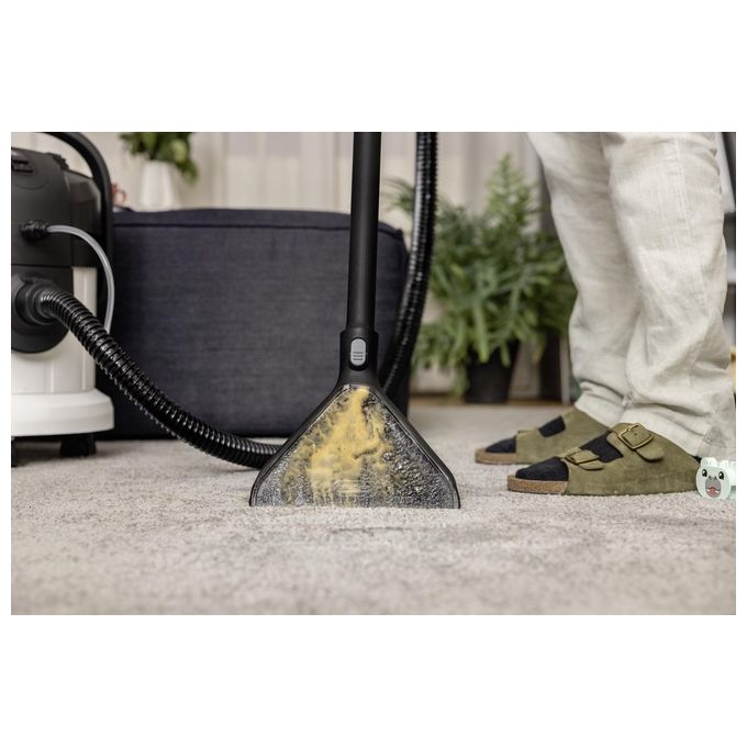 KÄRCHER 1.081-170.0 SE 4 Plus Lavatappeti 3 in 1 con Serbatoio 4 L per Acqua Pulita e Acqua Sporca Bocchetta per Pavimenti Duri e Tappezzeria colore Nero