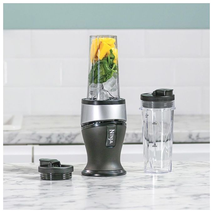 Ninja QB3001EUS Frullatore per Smoothie 700 W 2 Bicchieri 470 ml Tritaghiaccio Lame Pro Extractor colore Argento Nero