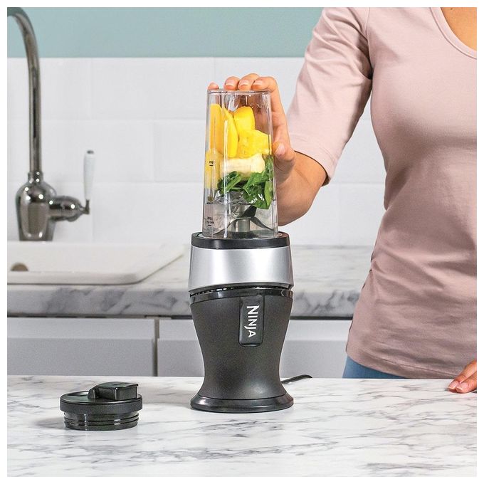 Ninja QB3001EUS Frullatore per Smoothie 700 W 2 Bicchieri 470 ml Tritaghiaccio Lame Pro Extractor colore Argento Nero