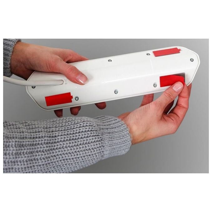 Brennenstuhl Ciabatta Angolare a 4 Prese con Superficie in Acciaio Inox Argento-Bianco