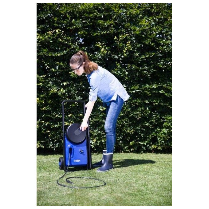 Nilfisk 128471265 CORE 140 Idropulitrice Elettrica Verticale 140 bar 474 l-h 1800 W colore Nero Blu