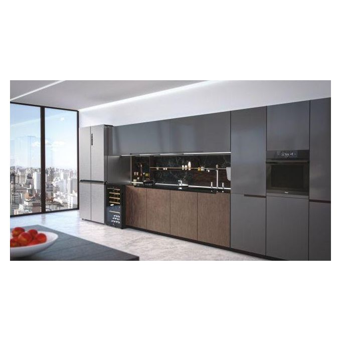Haier HWS49GA Wine Bank 50 Series 5 Cantinetta Vino 49 Bottiglie Classe F 116 L Vetro Anti-UV LED 3D App hOn colore Nero