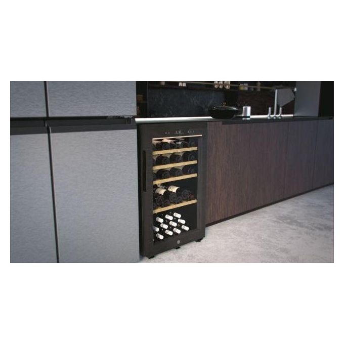 Haier HWS49GA Wine Bank 50 Series 5 Cantinetta Vino 49 Bottiglie Classe F 116 L Vetro Anti-UV LED 3D App hOn colore Nero