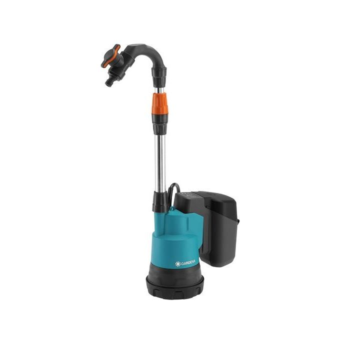 Gardena 14602-66 Pompa a batteria per acqua piovana 2000 l-h 2 bar 18V con tubo telescopico in alluminio e protezione da funzionamento a secco colore Nero Blu
