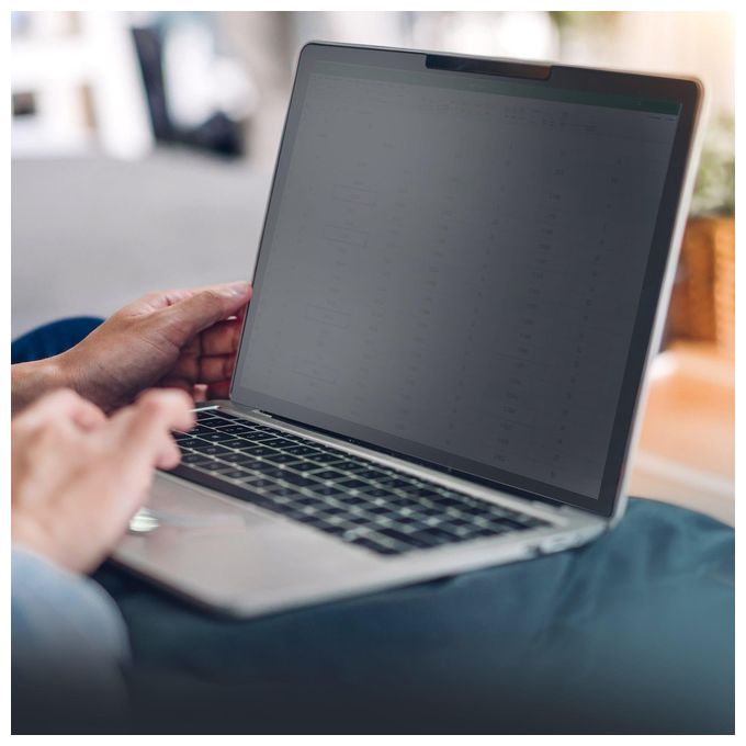 StarTech.com 135S-PRIVACY-SCREEN Filtro Privacy per Laptop Antiriflesso Riduzione Luce Blu 51% Finitura Opaca Angolo di Visione ±30° colore Nero