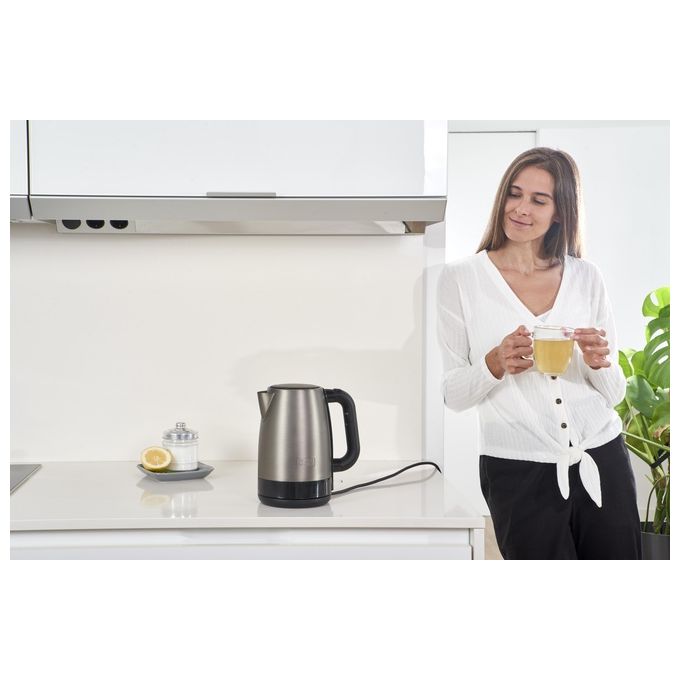Black+Decker Bollitore Inox Capacita' 1.7 Litri 2200W