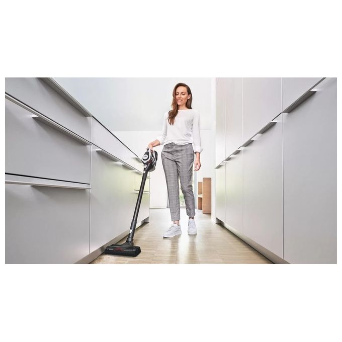 Bosch BSS825ALL Serie 8 Aspirapolvere senza fili con motore TurboSpin batteria 18 V 5 Ah fino a 45 min autonomia colore Nero Bianco