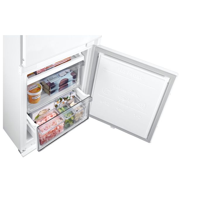 Samsung BRB26703EWW F1RST Frigorifero Combinato da Incasso 267 L 177 cm Classe E 35 dB Total No Frost colore Bianco